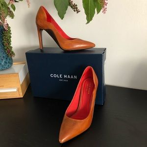 Cole Haan Antoinette Grand Pump (100mm)COLOR: British Tan-Molten Lava